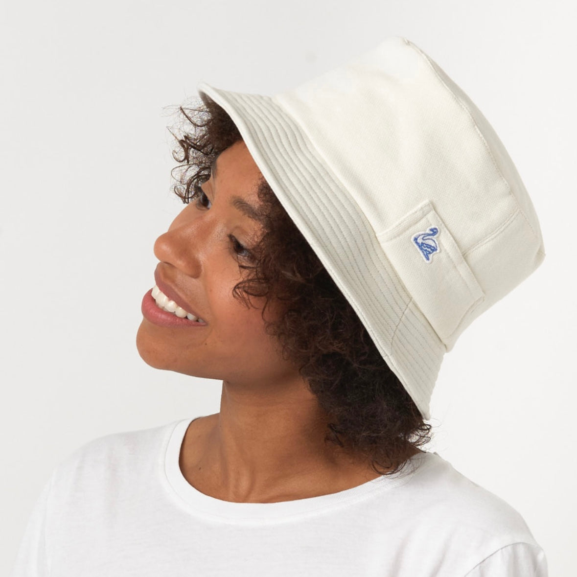 Merz B. Schwanen - Vintage Fleece Bucket Hat in Oat Off-White Cotton, M